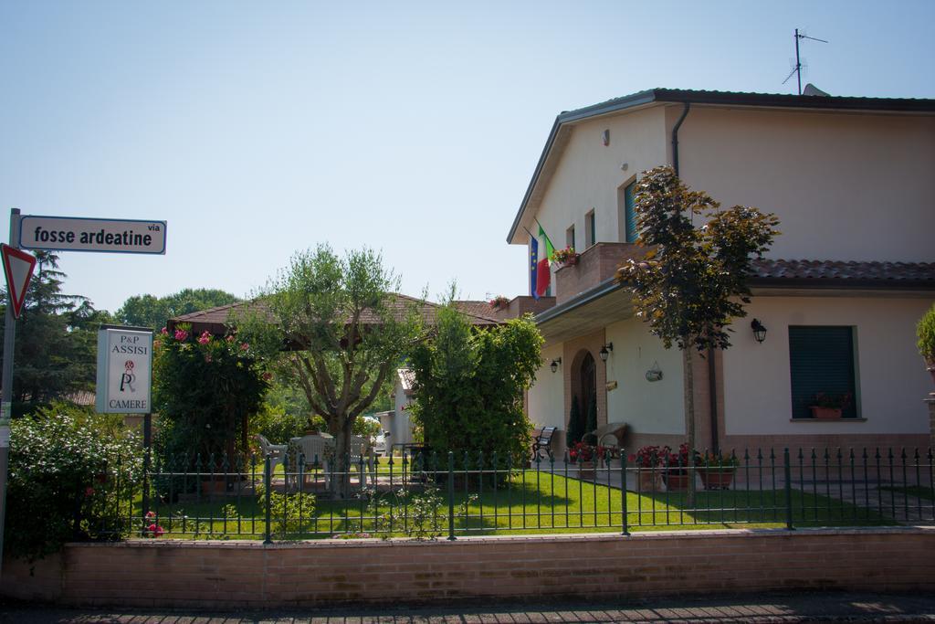 باستيا أومبرا P&P Assisi Camere المظهر الخارجي الصورة