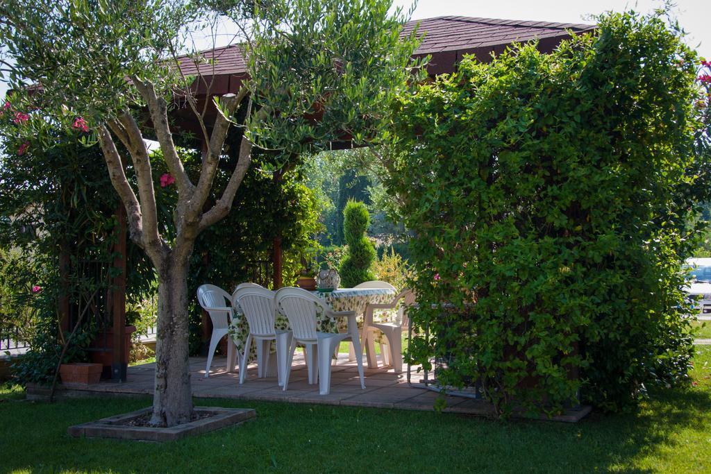 باستيا أومبرا P&P Assisi Camere المظهر الخارجي الصورة